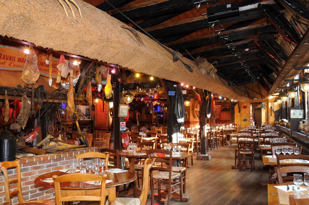 אטרטאט La Taverne Des Deux Augustins מראה חיצוני תמונה