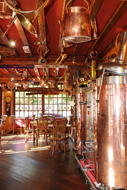 אטרטאט La Taverne Des Deux Augustins מראה חיצוני תמונה